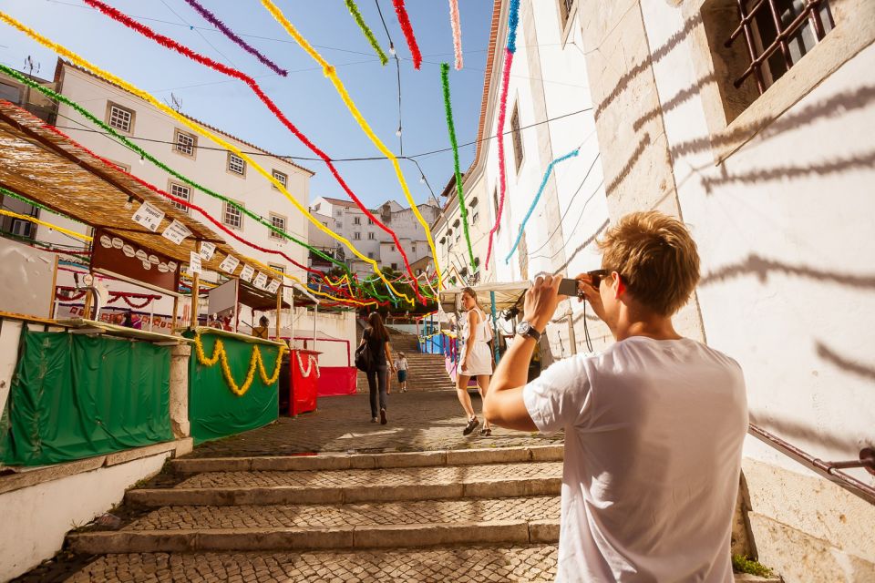 Lisbon Tram No. 28 Ride & Walking Tour - Activity Highlights