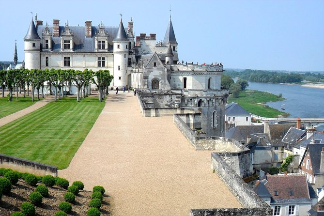 Loire Valley Castles VIP Private Tour: Chambord, Chenonceaux, Amboise - Customer Reviews