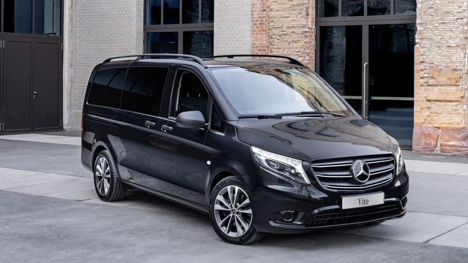 London: Executive Transfers and Chauffeur Services - Airport Transfers Highlights