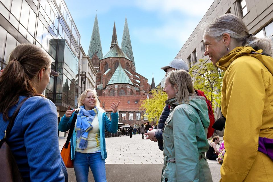 Lübeck: Entertaining Guided Tour to Old Town Highlights - Key Sights