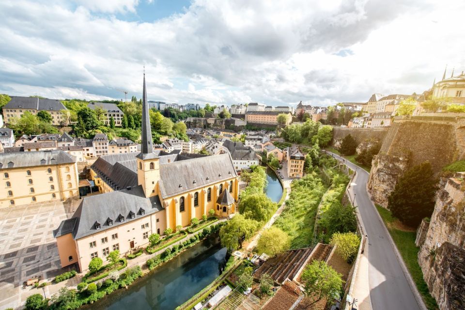 Luxembourg: First Discovery Walk and Reading Walking Tour - Sightseeing Locations