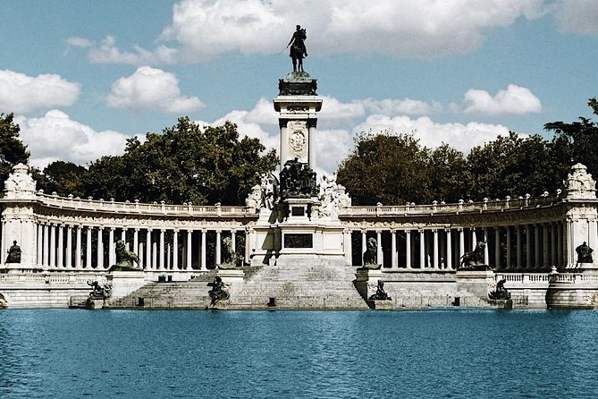 Madrid Old City Guided Walking Tour - Exploring the Royal Palace