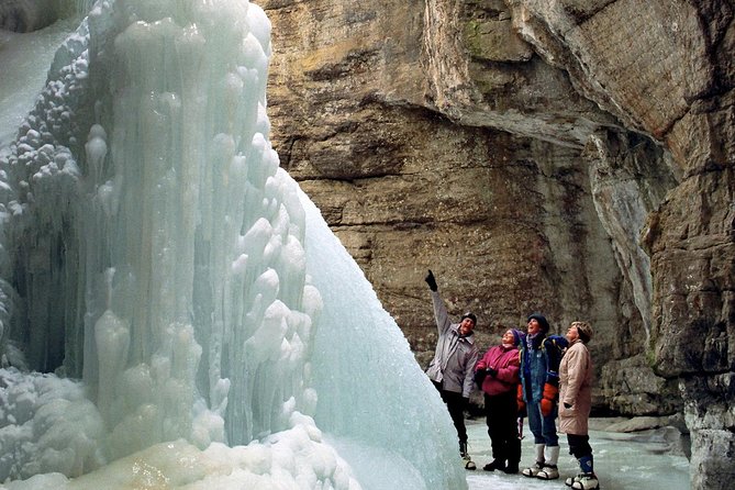 Maligne Canyon Icewalk - Meeting and Pickup Details