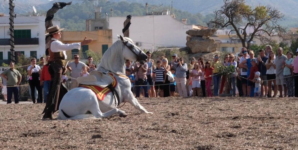 Mallorca: Mallorca`s Sunset & Spanish Riding School Show - Horse Ride Through Randa Valley