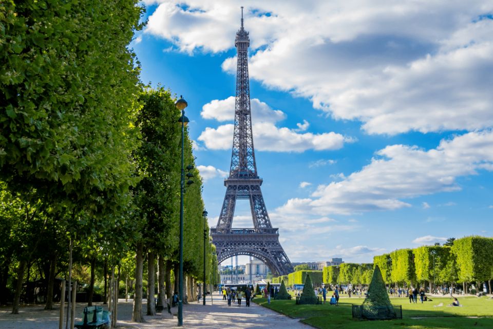 MONUMENTS OF PARIS - FROM OPERA TO PLACE DE LA CONCORDE - Café De La Paix and Place Vendôme