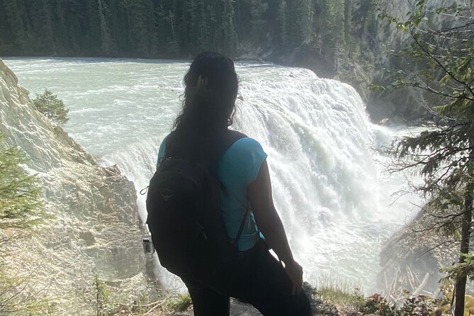 Moraine Lake and Takakkaw Falls From Banff / Canmore - Pickup and Dropoff