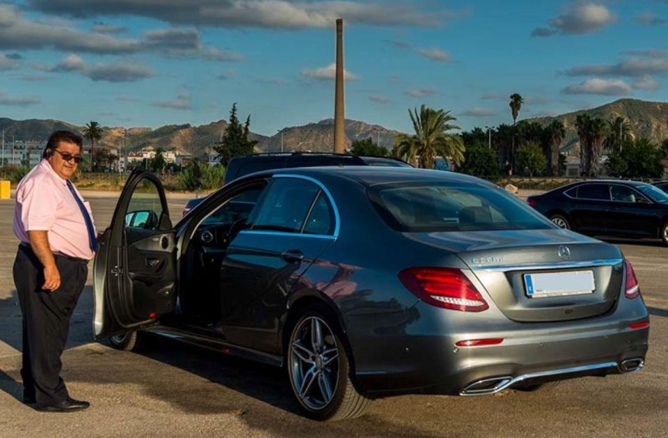 Murcia: Transfer To/From Madrid Airport - Vehicle Amenities and Features