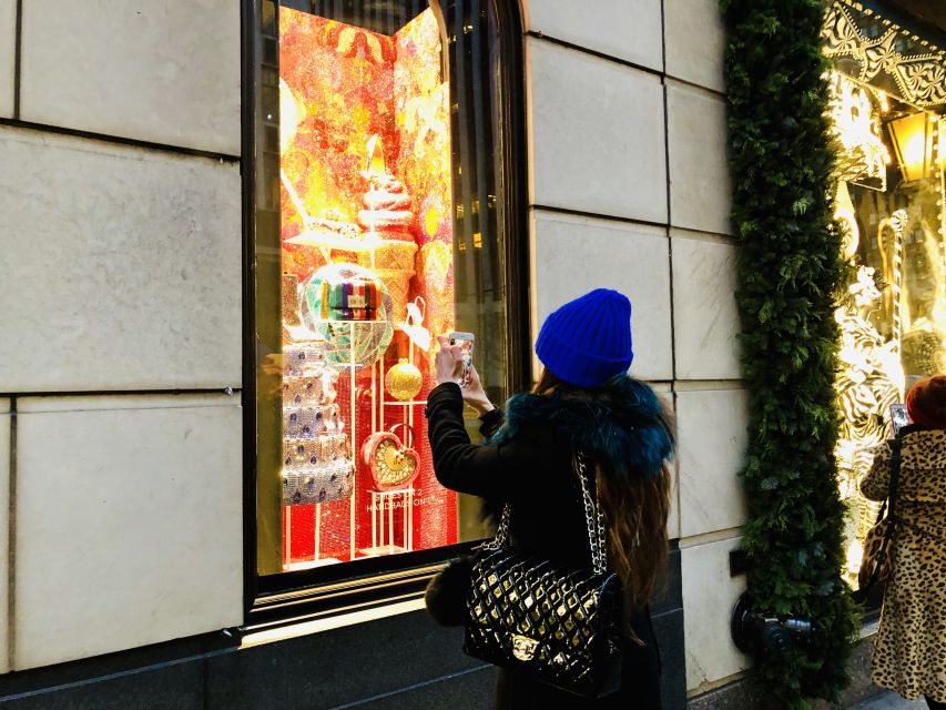 New York Holiday Lights and Movie Sites Bus Tour - Tour Experiences