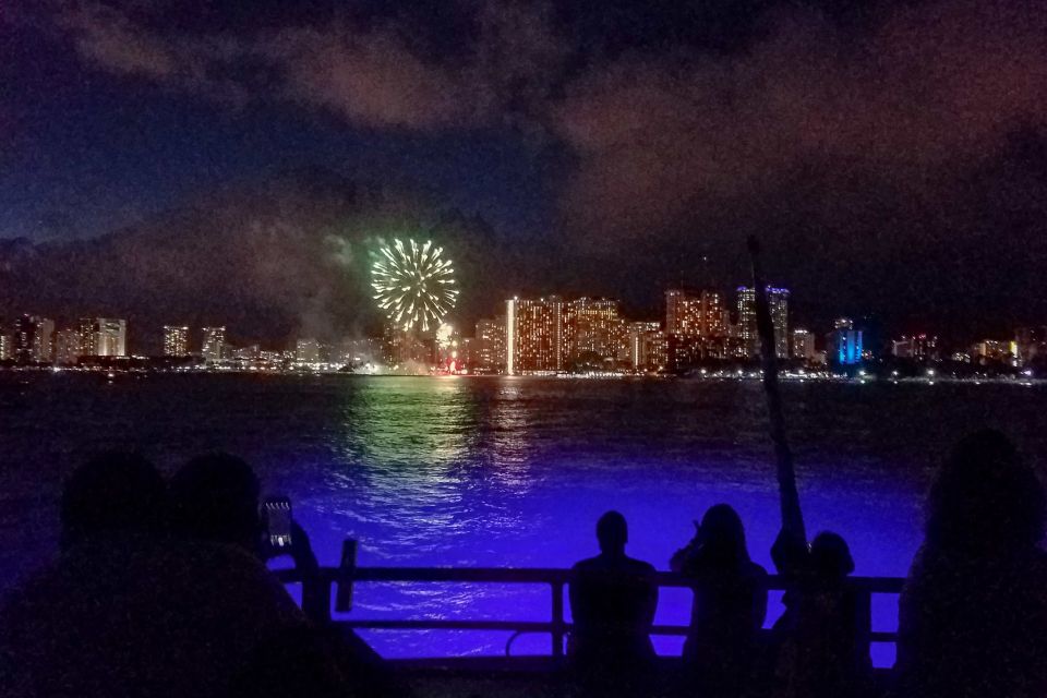 Oahu: Waikiki BYOB Friday Night Fireworks Cruise - Cruise Experience