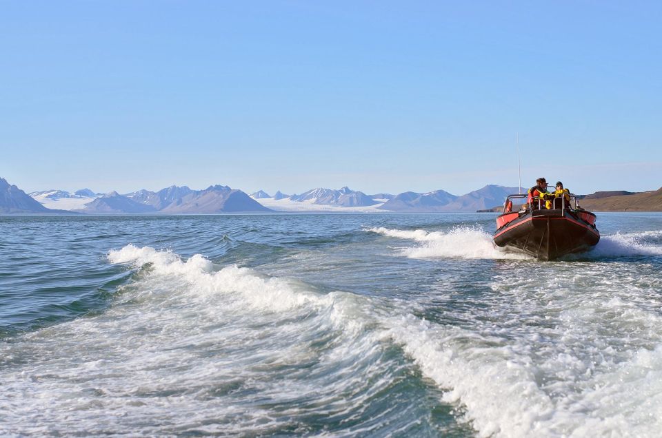 One-Day Trip to the Ghost Town of Pyramiden by Open Boat - Activity Details