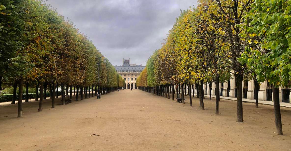 Paris: Fashion History in the Heart of Paris - Walking Tour - Luxury Fashion and Influencers