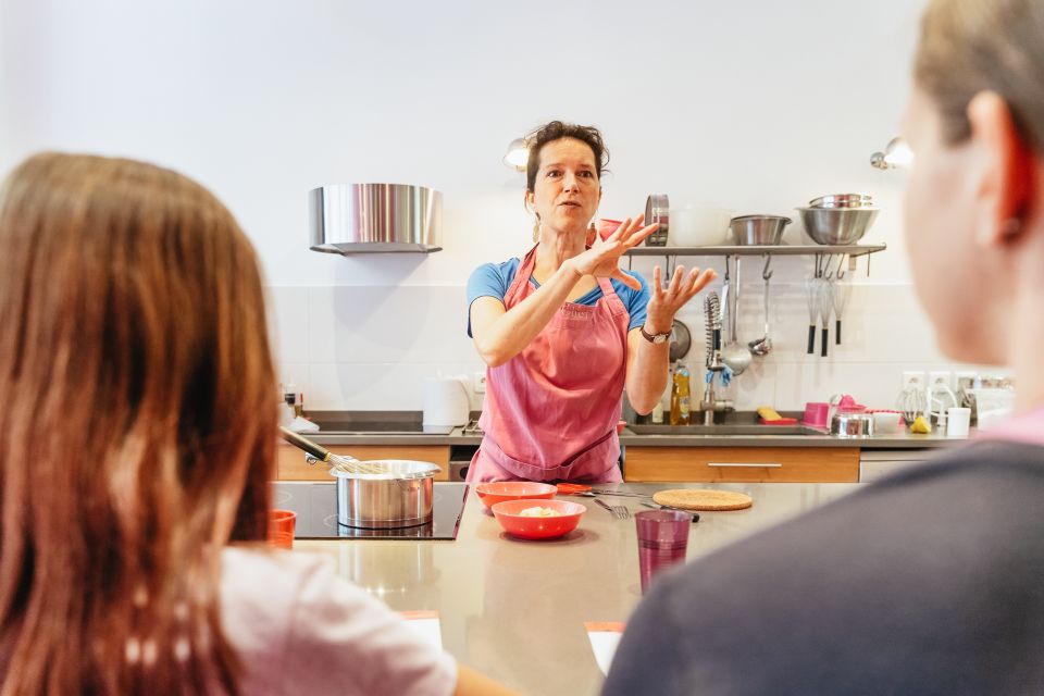 Paris: Macarons Cooking Class With Pâtisserie Chef Noémie - Highlights of the Experience