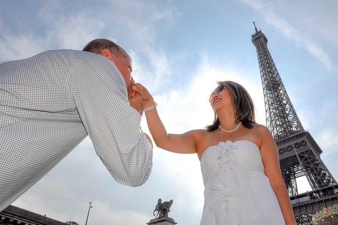 Paris Renew Your Wedding Vows Experience With Professional Photographer - Photographer and Photos