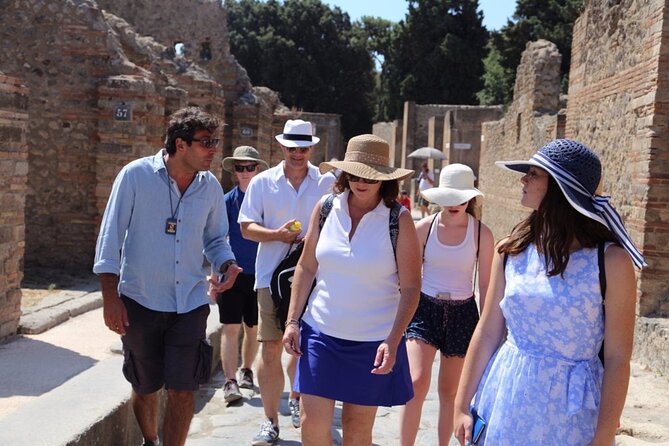 Pompeii 3 Hours Walking Tour Led by an Archaeologist - Exploring Ancient Pompeii