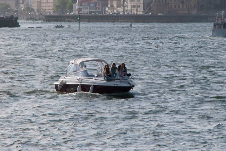 Porto: 6 Bridges Private Boat Tour (Max 6px) - Sunset Option - Tour Duration and Highlights