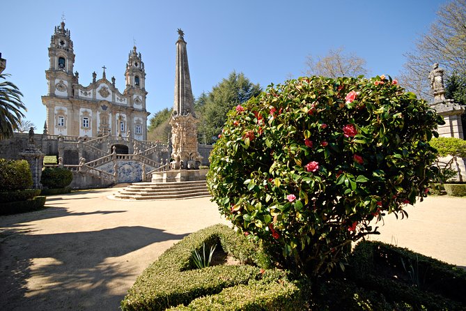 Porto: Day Trip to Douro Including Lunch and Rivercruise - Traditional Portuguese Lunch