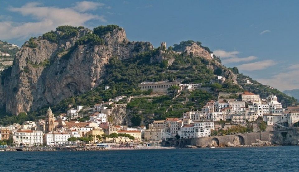 Private Amalfi Coast Boat Tour From Sorrento - Discovering the Li Galli Island