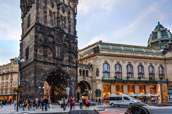 Private Car From Munich to Prague: Transfer With 2h Sightseeing - Customized Itinerary