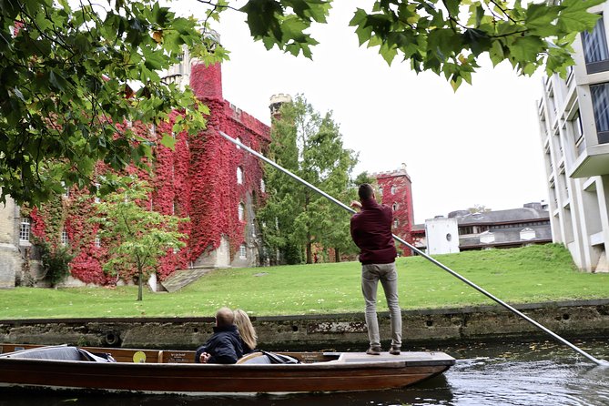 Private Chauffeur Punt Tour - Meeting Point and Logistics