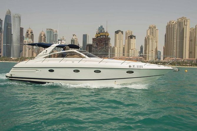 Private Luxury Everest Yacht Cruise From Dubai Marina - Activities and Experiences