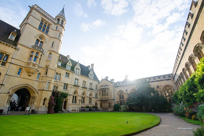 Private Oxford Walking Tour With University Alumni Guide - Architectural Gems of Oxford