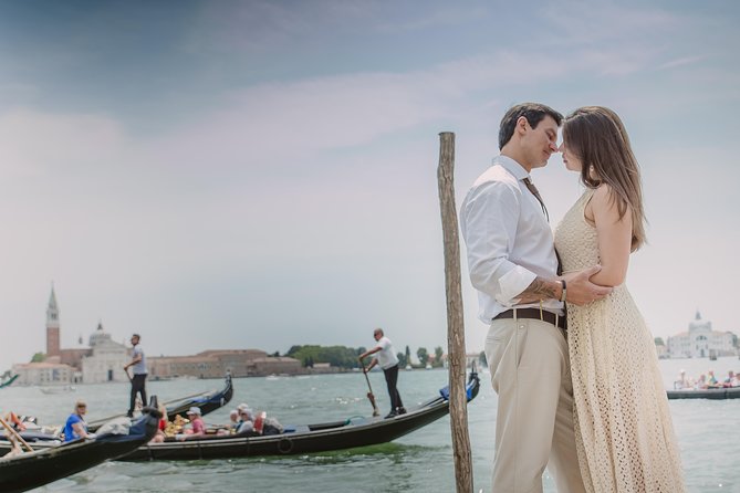 Private Photo Shoot in Venice With Gondola Ride - Pickup and Transportation