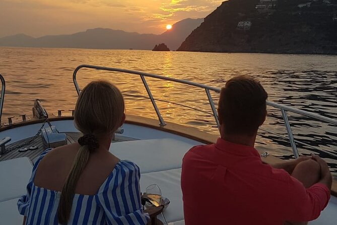 Private Sunset Cruise With Prosecco Onboard - Inclusions and Amenities