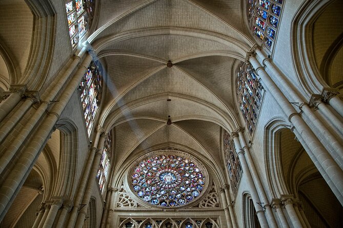 Private Tour in Toledo With Guide Tickets Included to Monuments - Inclusions and Highlights