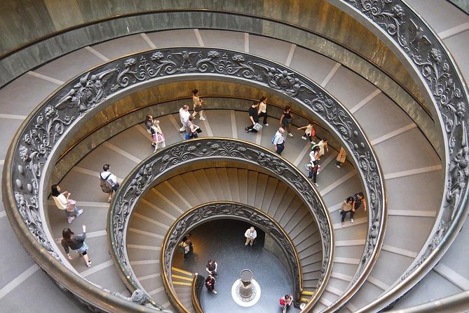 Private Tour of the Vatican Museums, Sistine Chapel and St Peters Basilica - Meeting and Pickup