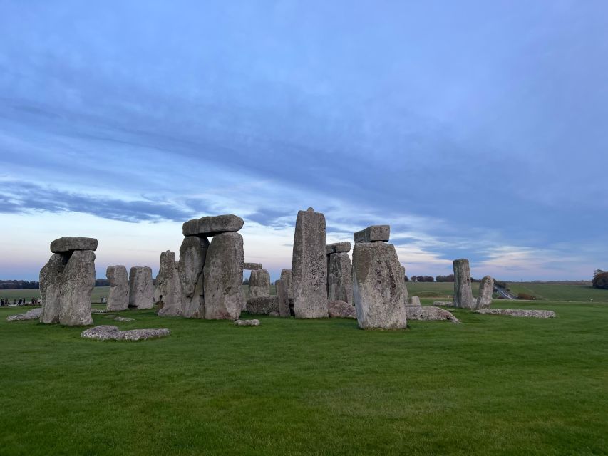 Private Trip to Windsor Castle and Stonehenge - Pickup and Drop-off