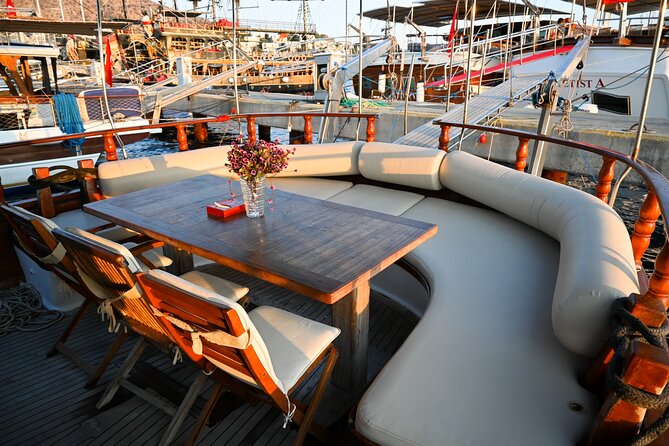 Private VIP Gulet Boat Tour With Lunch in Bodrum For 6 Hour - Meeting Point and Location