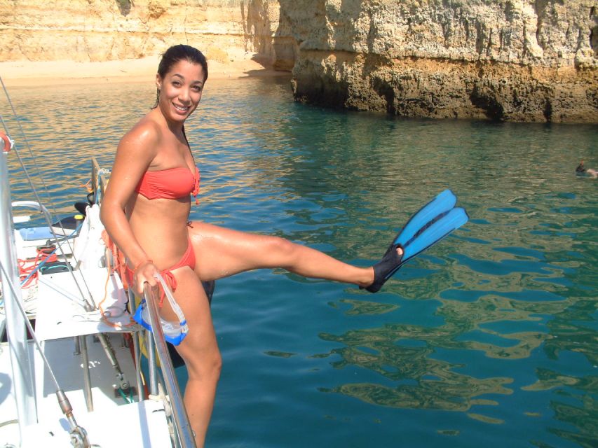 Quarteira: Benagil Cave Boat Trip With Beach BBQ and Kayak - Itinerary and Experience