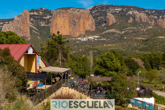 Rafting in Murillo De Gállego - Changing Rooms and Amenities