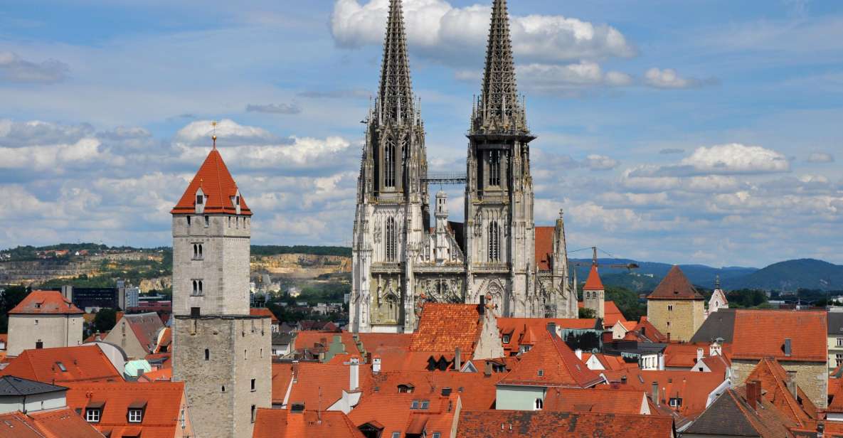 Regensburg: Express Walk With a Local in 60 Minutes - Highlights of the Tour