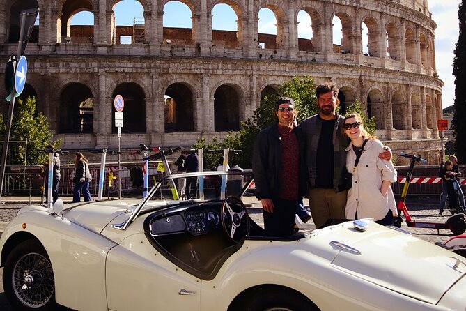 Rome Panoramic Tour by Vintage Classic Cabriolet Car or Vintage Minibus - Meeting and Pickup