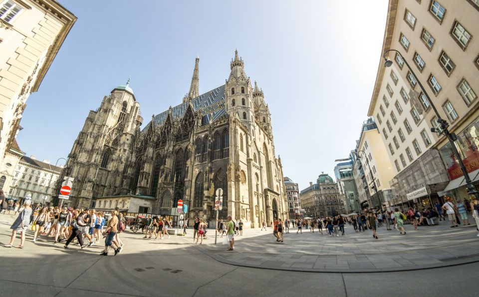 Salzburg: Day Trip to Munich Private Guided Tour - Marienplatz: Historic City Center