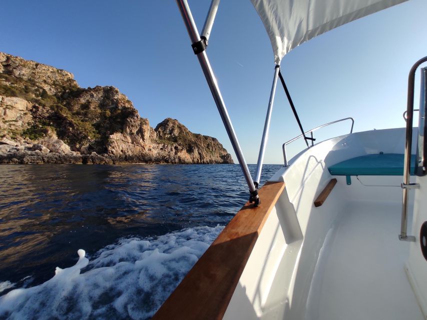 Santa Ponsa: License-Free Boat Rental - Boat Capacity and Rental Details