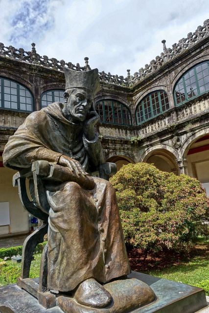 Santiago De Compostela - Historic Walking Tour - Parque Da Alameda