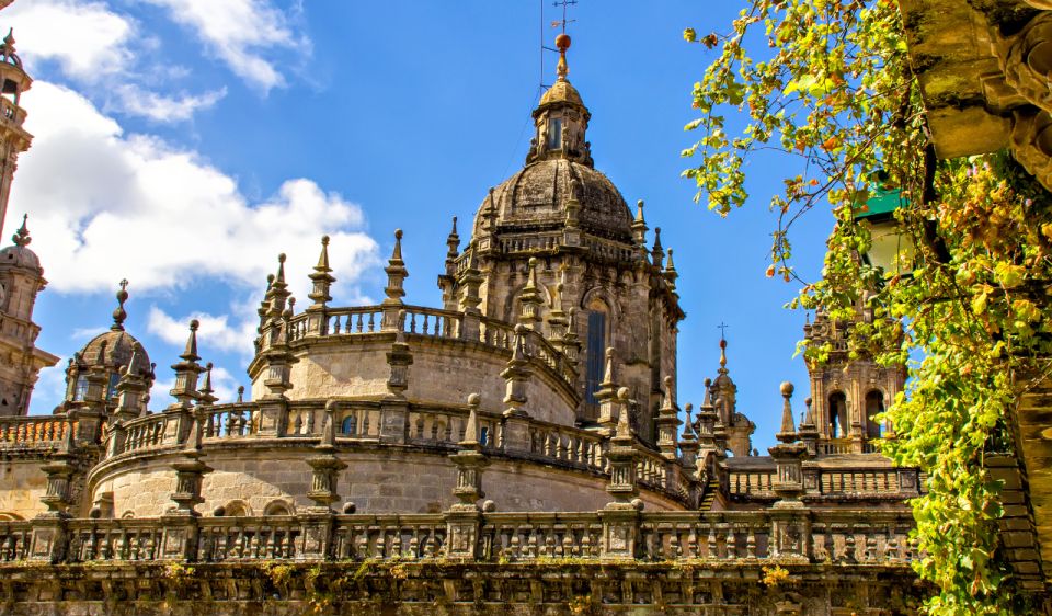 Santiago De Compostela Private 10- Hours Tour From Oporto - Highlights of the Tour