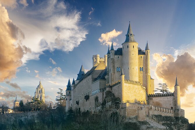 Segovia and Avila Guided Day Trip From Madrid - Discover the Alcazar Castle in Segovia