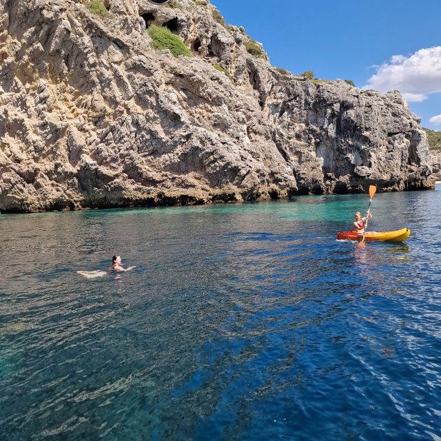 Sesimbra: Boat Tour With Lunch at Portinho Da Arrabida - Itinerary Overview