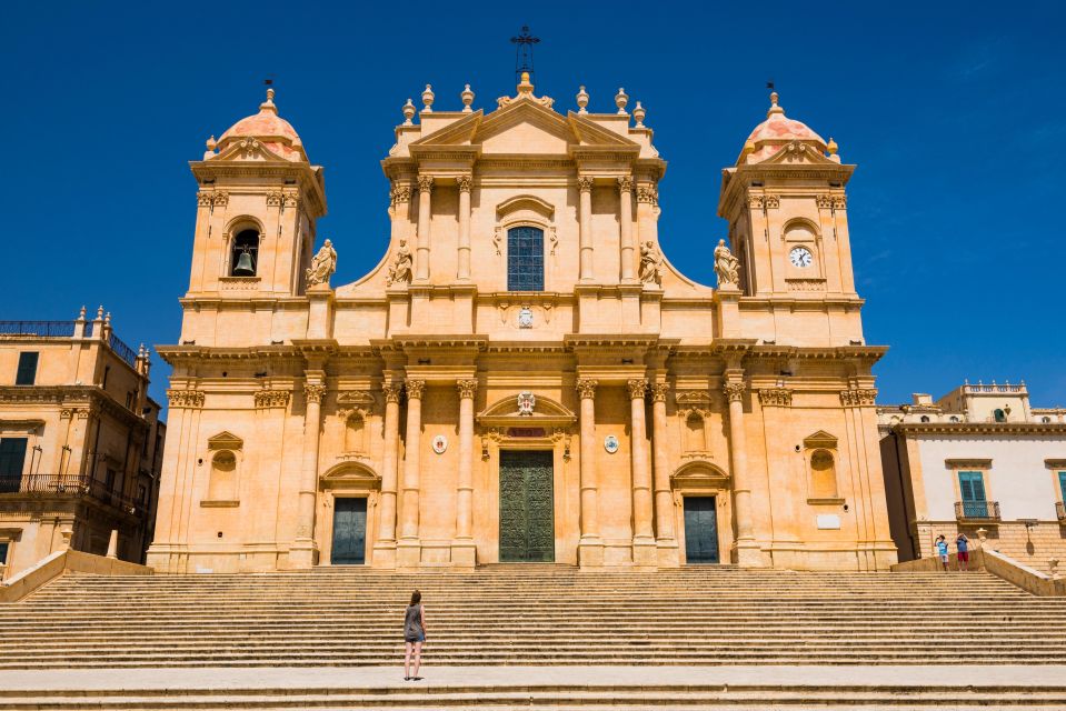 Sicilian Carousel and Aeolian Tour - Savoring Sicilian Cuisine