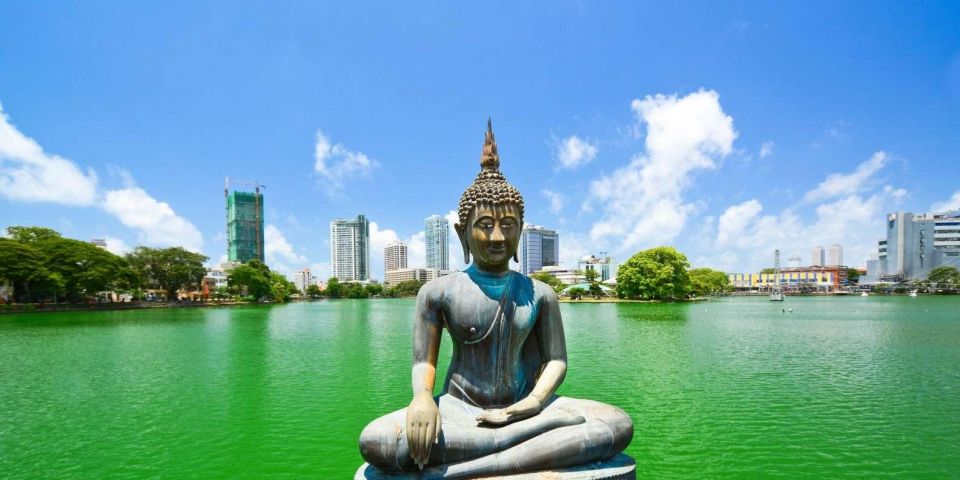 Sightseeing in Colombo by TukTuk - Historical Context