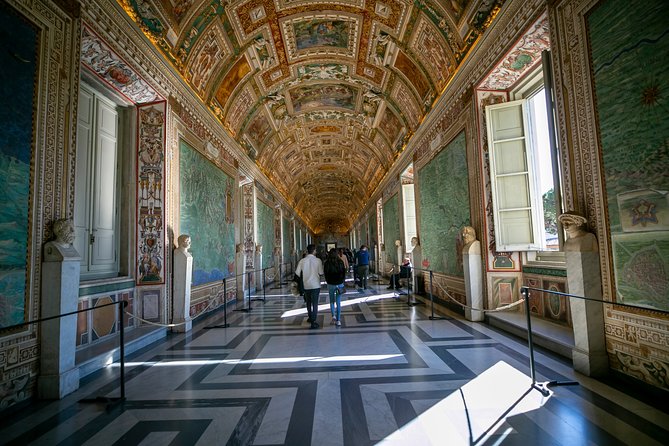 Skip-The-Line Private Vatican and Sistine Chapel Tour Including St.Peters - Navigating the Gallery Maps