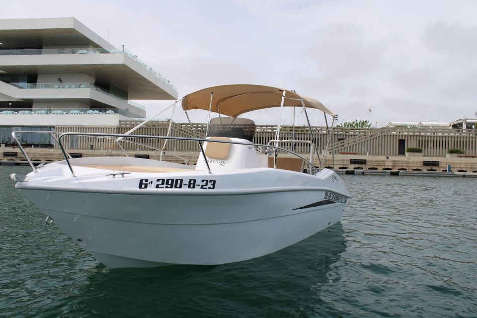 SMALL BOAT RENTAL - Boat Specifications