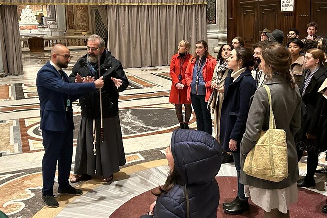 Small Group Saint Peter Basilica Walking Tour - Location and Meeting Point