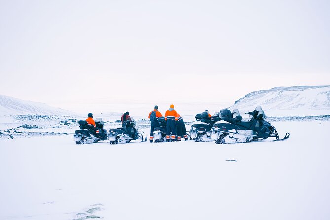 Snowmobiling on Eyjafjallajökull - Meeting and Pickup