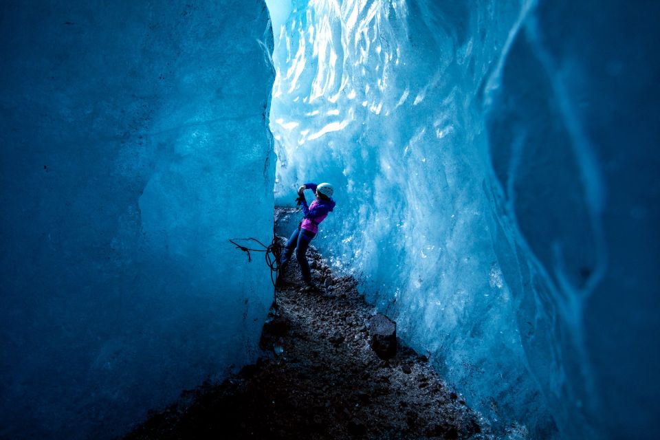 South Coast Iceland: 2-Day Blue Ice Cave & Jokulsarlon Tour - Pickup and Logistics