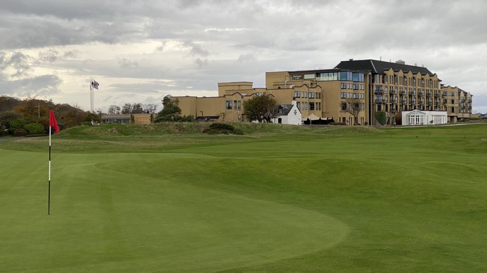 St Andrews: Old Course History Tour - 80s Pro Caddie Guide - Highlights and Activities