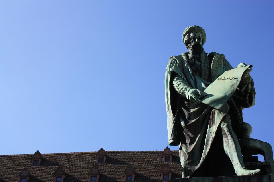 Strasbourg: Private History Tour With a Local Expert - Cathédrale Notre-Dame-de-Strasbourg